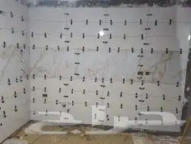 مبلط سيراميك وتكسير حمام قديم مع البانو 4