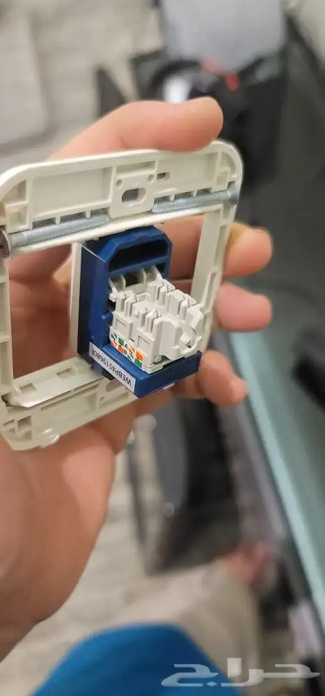 فني انترتت شبكات والياف بصريه 1