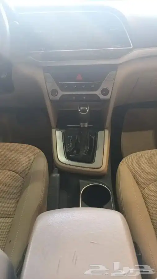 هيونداي انترا 2017 7