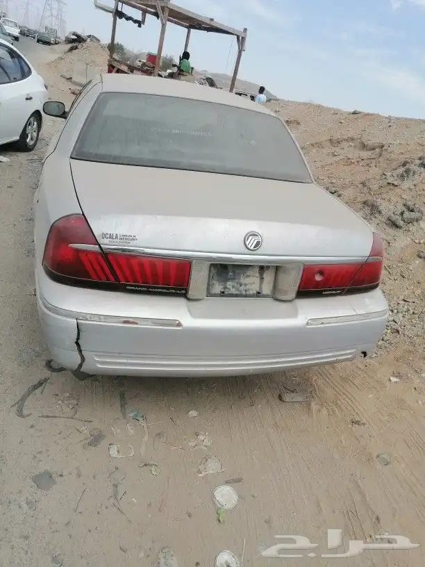 فورد ماركيز 2002للبيع قطع غيار فقط 1