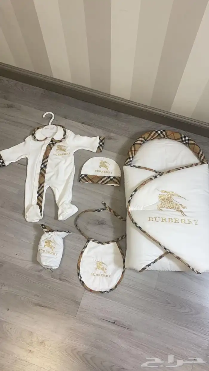 اطقم اطفال مع تطريز بالاسم 4