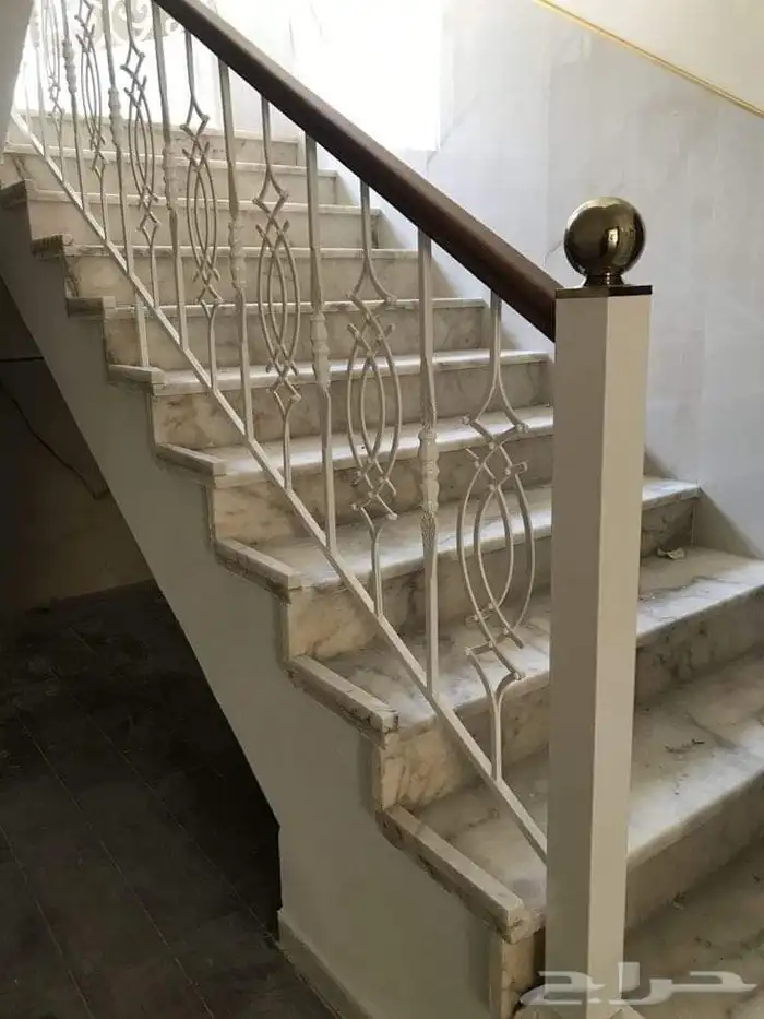 حدادة .المنيوم . استيل . الاحساء الصناعية 61