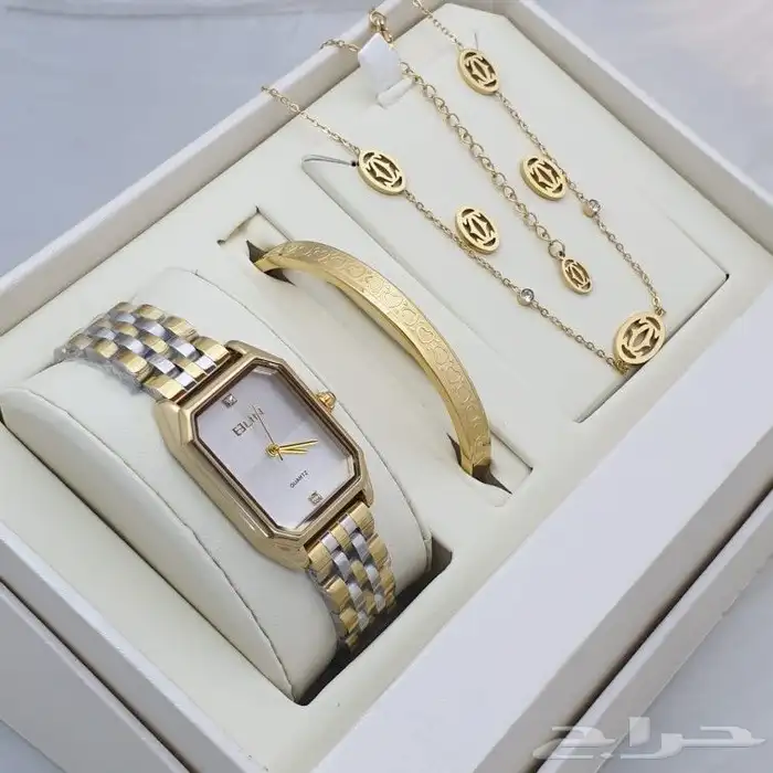 طقم نسائي فاخر 2