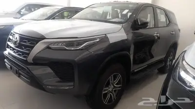 تويوتا فورشنر 4x2 موديل 2024 بنزين 40