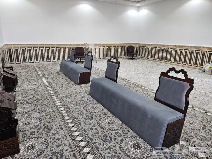 تكاية مساندظهر مساجد دواليب وحوامل مصاحف ديكورات مساجد 98