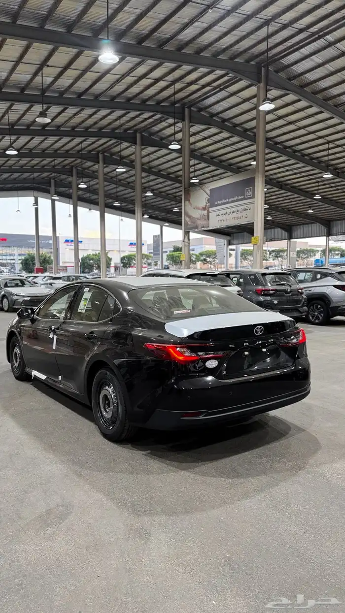تويوتا كامري E موديل 2025 ستاندر طيس اصفار بطاقة 4