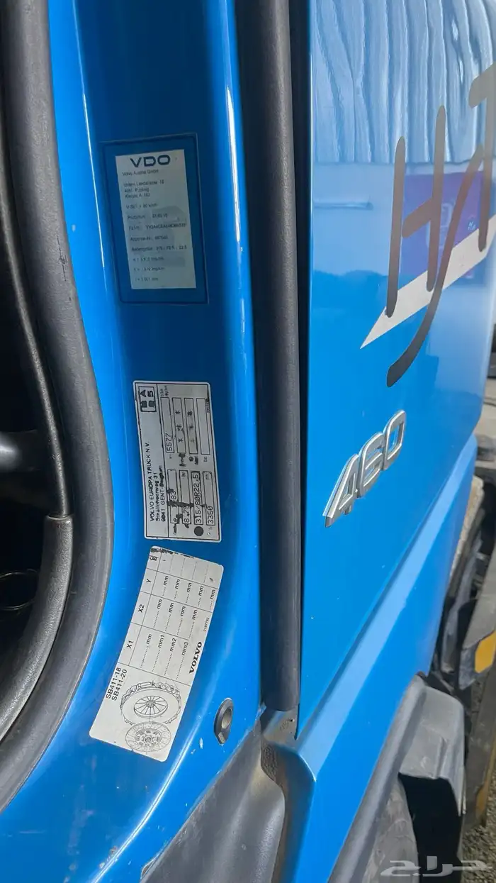 للبيع راس تريلة فولفو 2005 نظيف 5