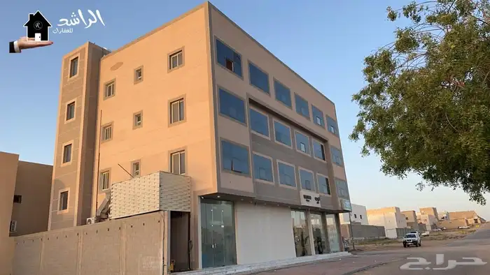 عمارة استثمارية للبيع بحي اليمامة بعنيزة 2