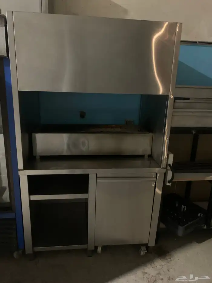 معدات مطعم شبه جديد ة 12