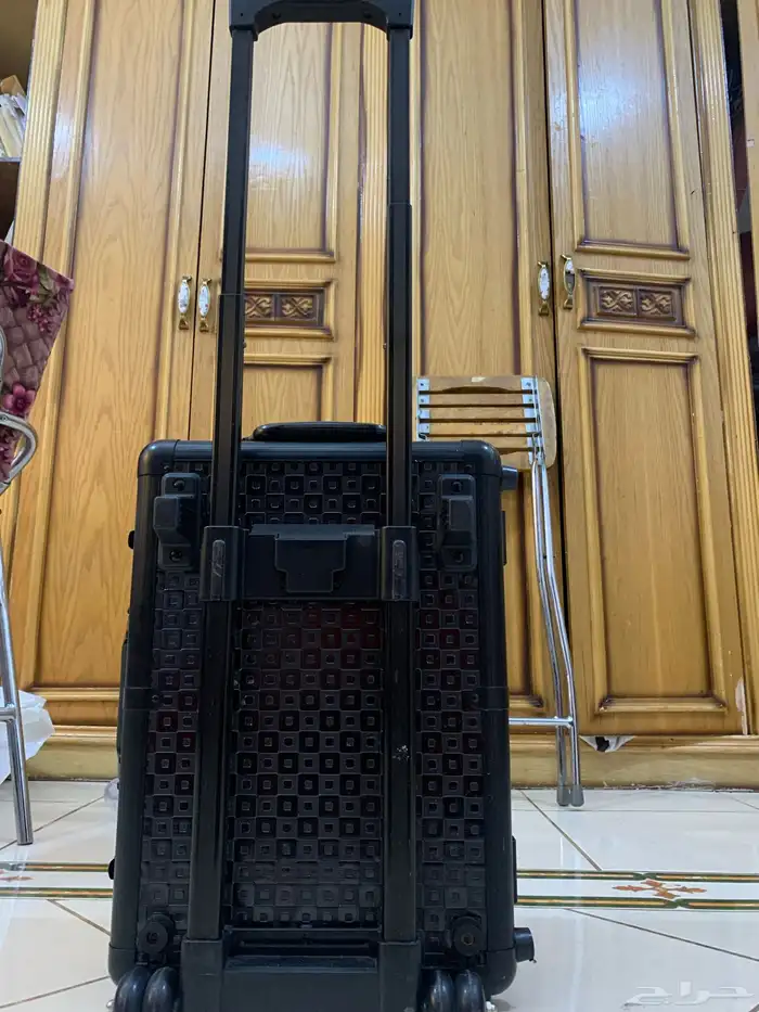 شنطة مكياج ميك اب كبيرة ثقيلة سميكة وقوية جدا 6