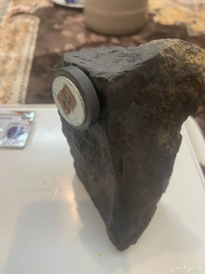 احجار كريمة (ياقوت واميتست وتنزنايت ونيزك) 15