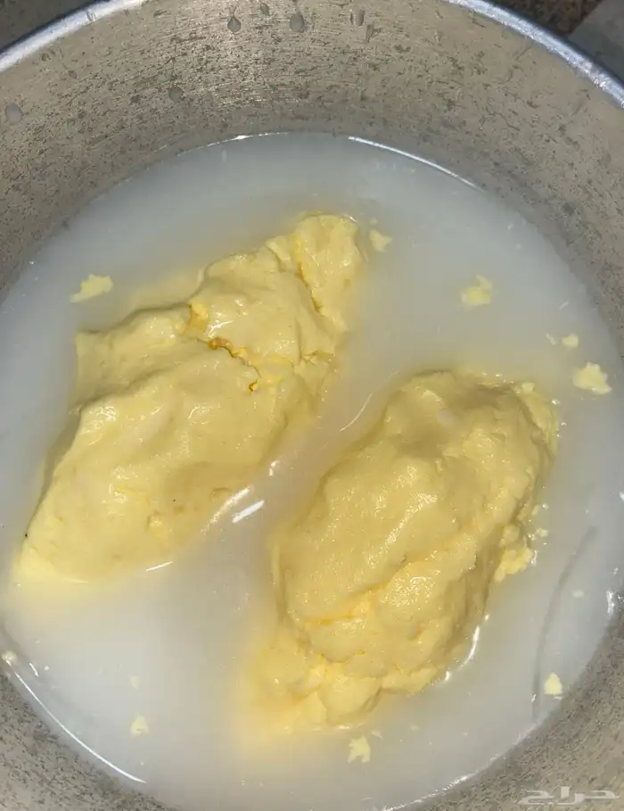 حياكم جميع موجود عندنا لبن 5