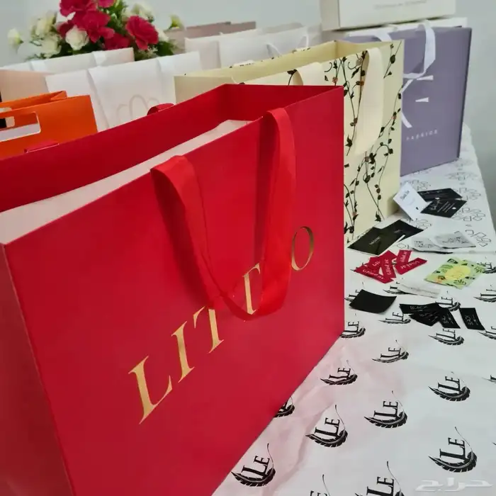 مطبعة مطبوعات طباعة بكج عبايات (أكياس-بوكسات) 3