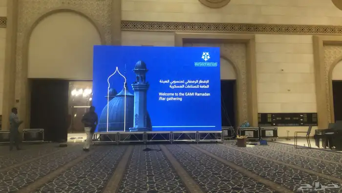 تاجير شاشات P2.6داخلي وخارجي كيرف وزاوية90 7