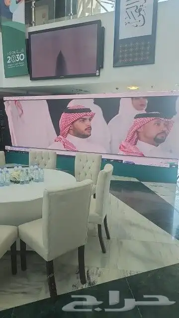 يوجد لدينا شاشات وكل ما يخص الحفل والافتتاحات 3
