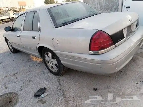 فورد فكتوريا 2011 قطع غيار 2