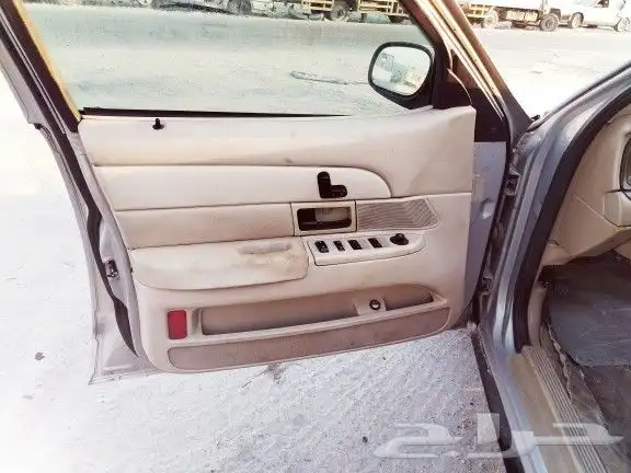 فورد فكتوريا 2011 قطع غيار 5