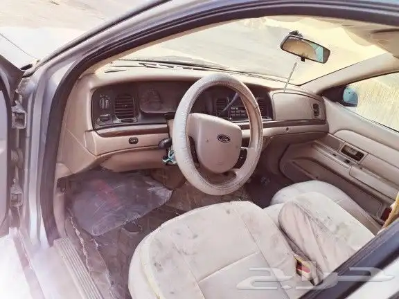 فورد فكتوريا 2011 قطع غيار 6