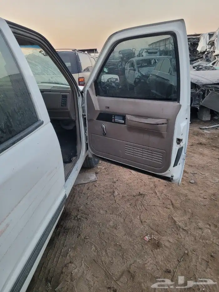 سوبر بان 94 تشليح السبيعي لبيع قطع غيار الجموس القديمه 1