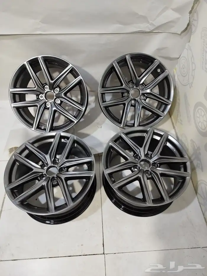 جنوط لكزس is مقاس 18 اصلي وكالة موديل 2017 4