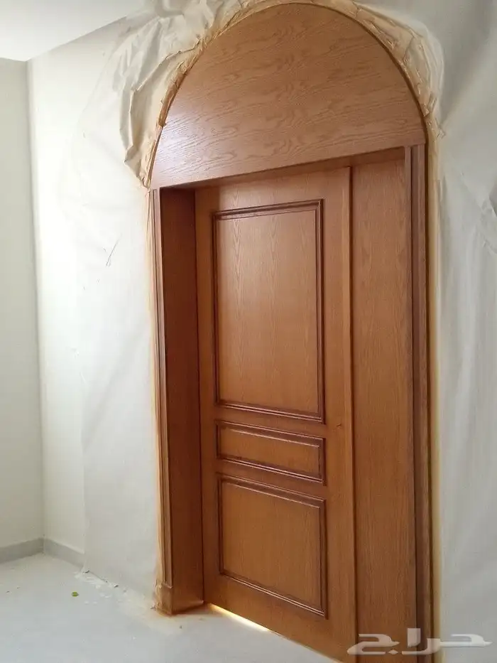 صباغ الحوائط والأبواب الخشب 3