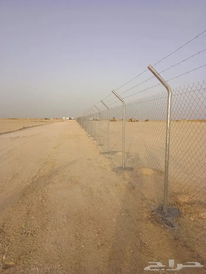 نحنو نقوم بتوريد وتركيب جميع انواع الشبوك مزارع كسرات ملاعب 7