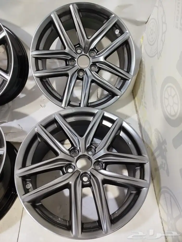 جنوط لكزس is مقاس 18 اصلي وكالة موديل 2017 5