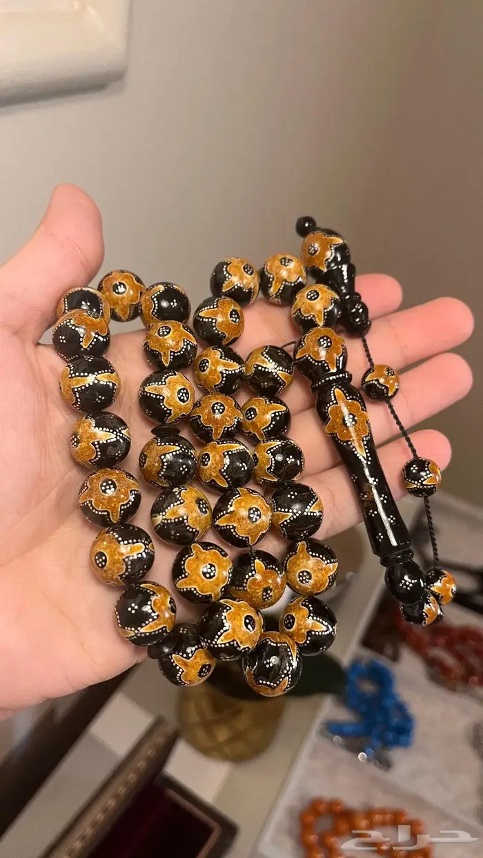 يسر حجازي طبيعي بالكهرمان 1