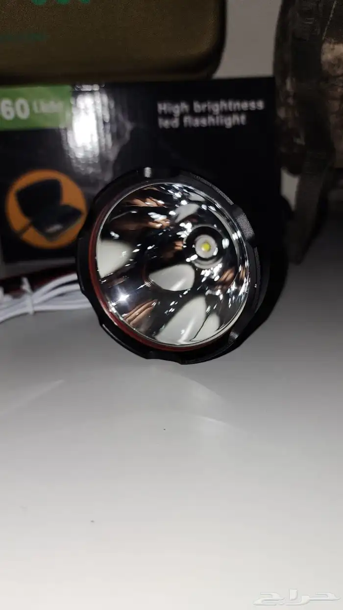 وصول كشافات الليد اليدوي والرأسي جودة واضاءة مميزة وتخفيض 19