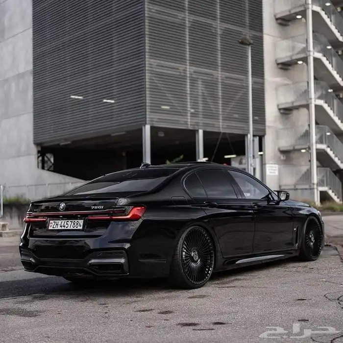 مساعدات بي ام 730i 2018 2020مساعدات بي ام 740i 2018 2019 0