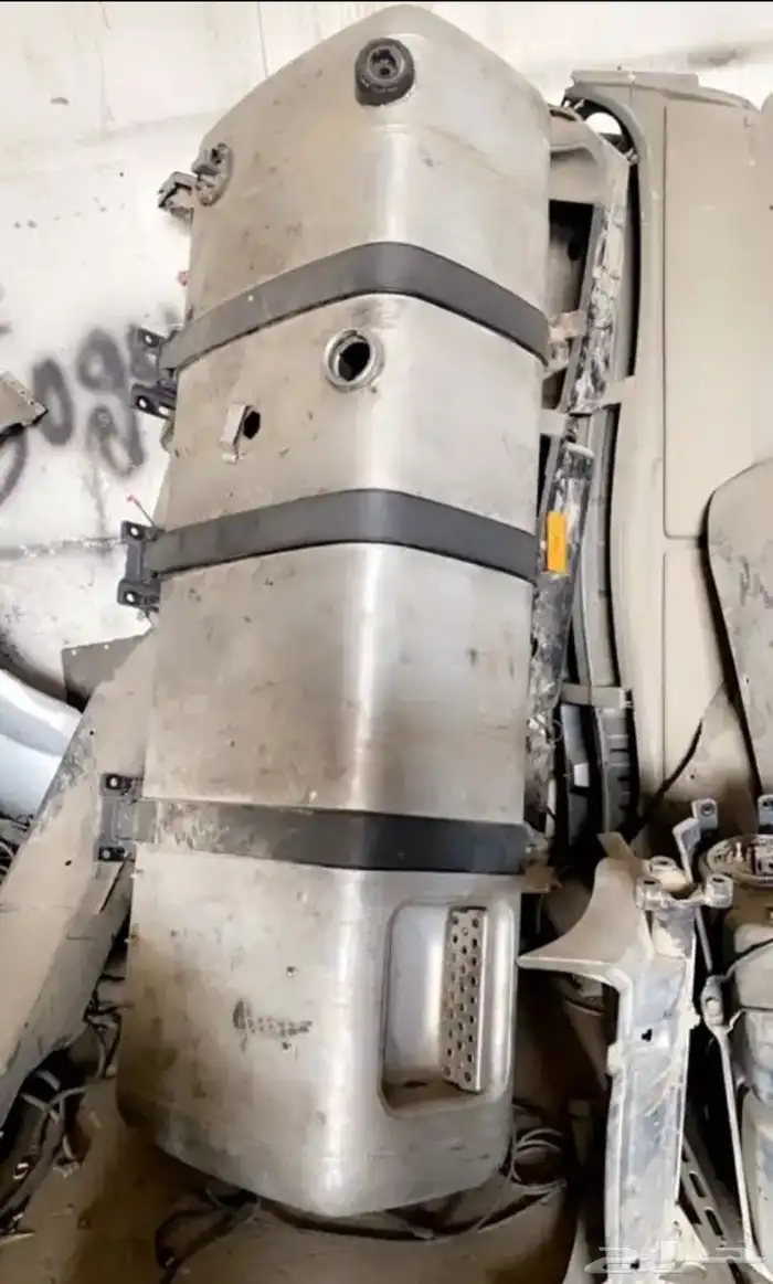 قطع غيار مارسيدس اكتروس ومان واتيكو جميع القطع عليها ضمان 18