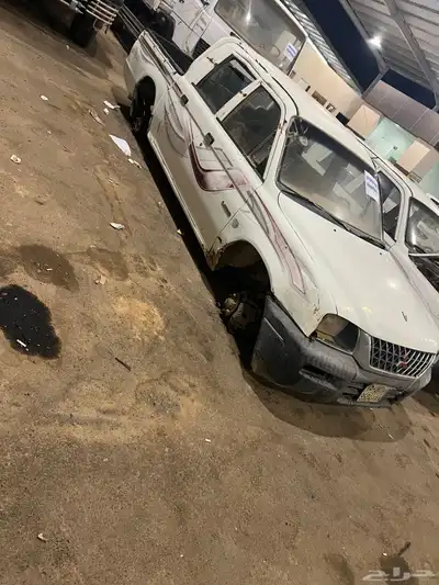للبيع مستبيشي كامل او قطع غيار تشليح 1