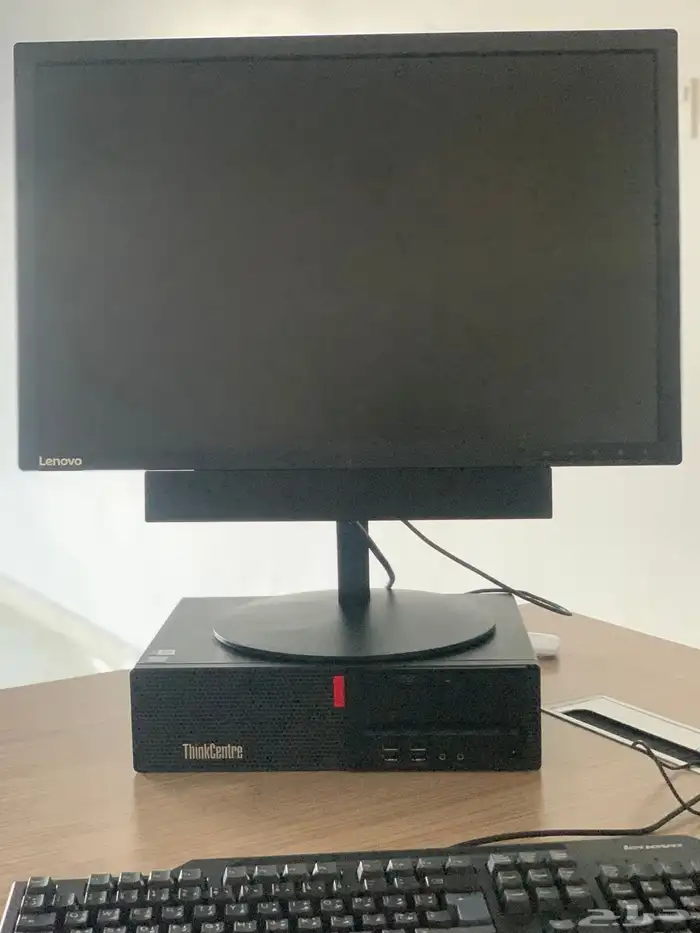 كمبيوتر مكتبى معالج i7 مع الشاشة 0