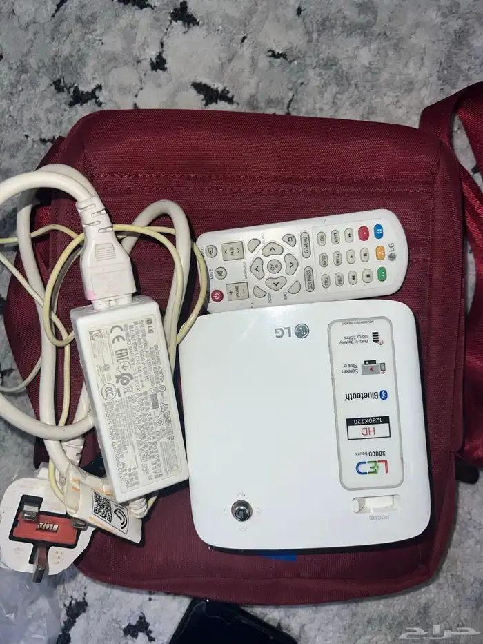 بروجكتر ال جي ميني انفيبيم المحمول PH150G  ببطارية - ابيض 0