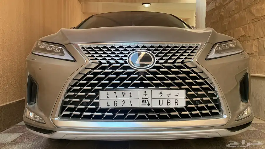 للبيع قاعده لوحه طويله تركب على اغلب السبارات 54