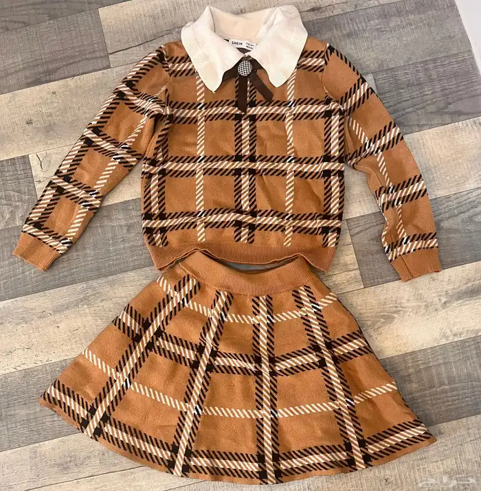 طقم بناتي شبه جديد شتوي 0