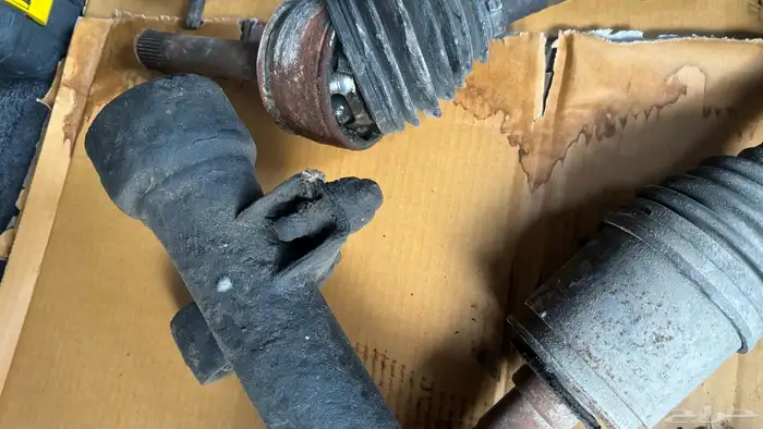 للبيع دفرنس   دفرنش   كارونه اماميه للجيب اللاند كروزر 3