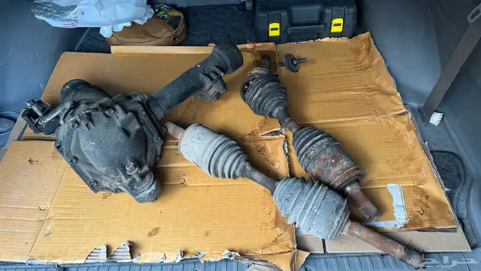 للبيع دفرنس   دفرنش   كارونه اماميه للجيب اللاند كروزر 0