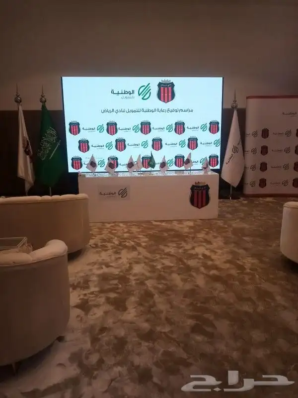 تاجير شاشات 6