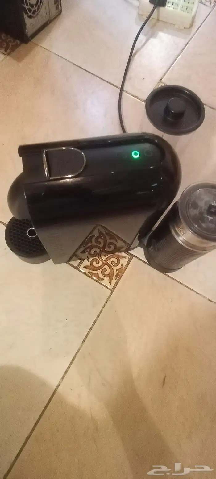 Nespresso نسبرسو UD50EU ماكينة صنع القهوة   لون أسود 1