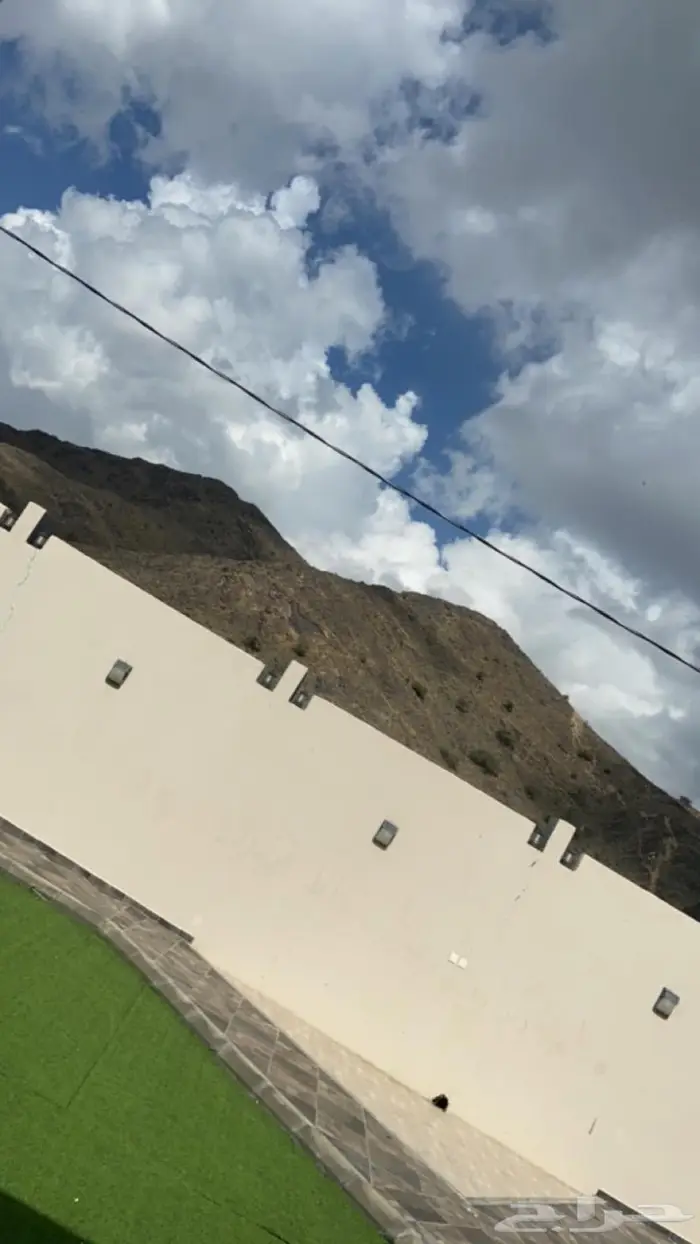 استراحه قسمين ومسبح كبير بسخان ومويا جديده 14
