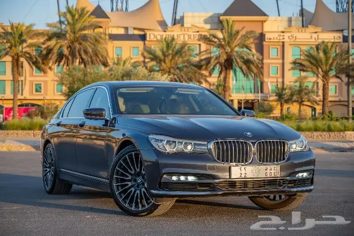 مصور سيارات بغرض البيع 3