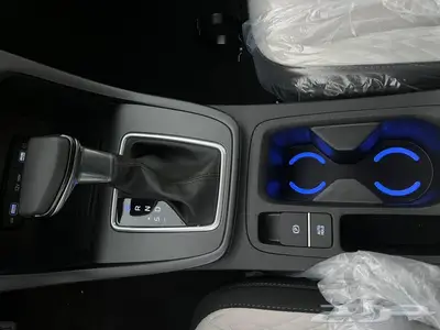 هيونداي كريتا سمارت 2025 ابيض 9