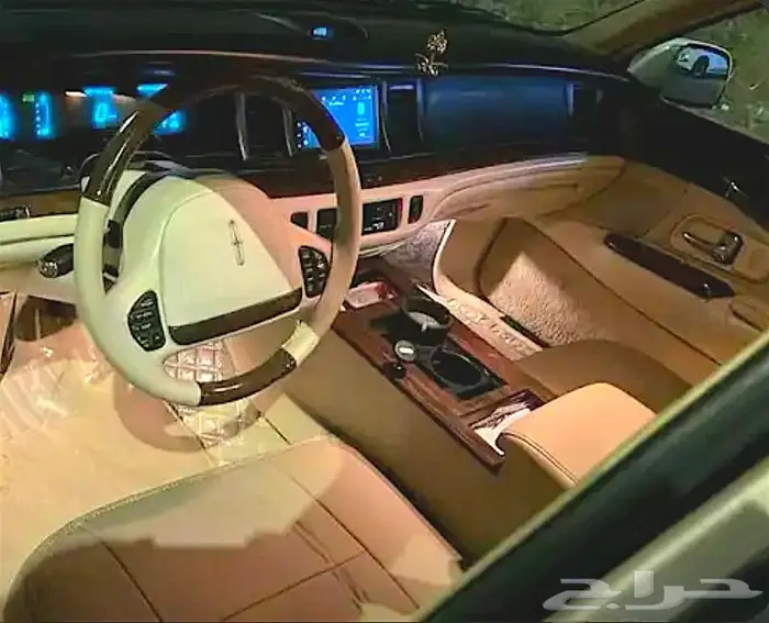 تكايات لينكون تاون كار وفورد فكتوريا وماركيز 88