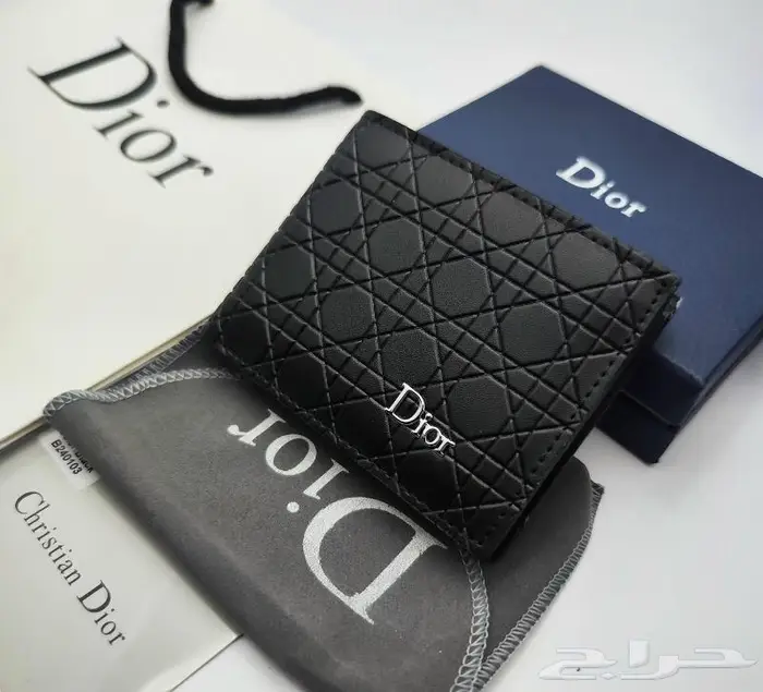 محفظة رجالي لويس كرتير قوتشي فراري محافظ كارتييه فيتون جوتشي 17