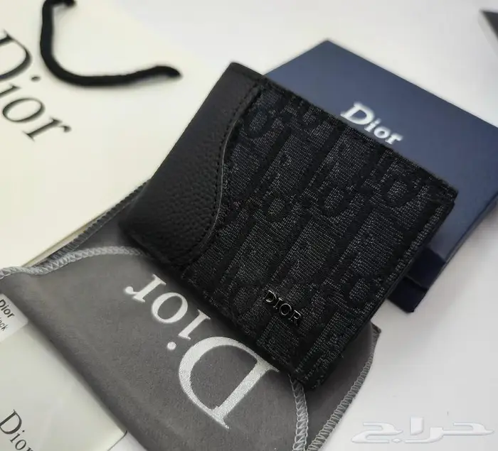 محفظة رجالي لويس كرتير قوتشي فراري محافظ كارتييه فيتون جوتشي 15