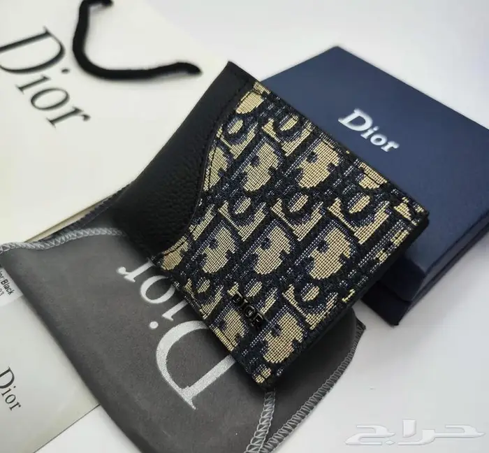 محفظة رجالي لويس كرتير قوتشي فراري محافظ كارتييه فيتون جوتشي 14