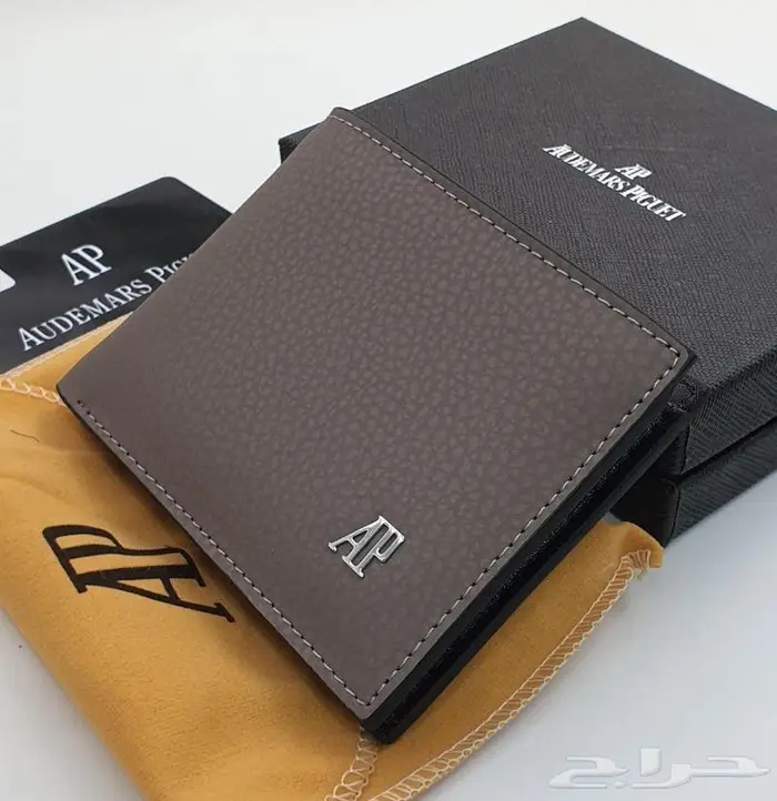 محفظة رجالي لويس كرتير قوتشي فراري محافظ كارتييه فيتون جوتشي 52