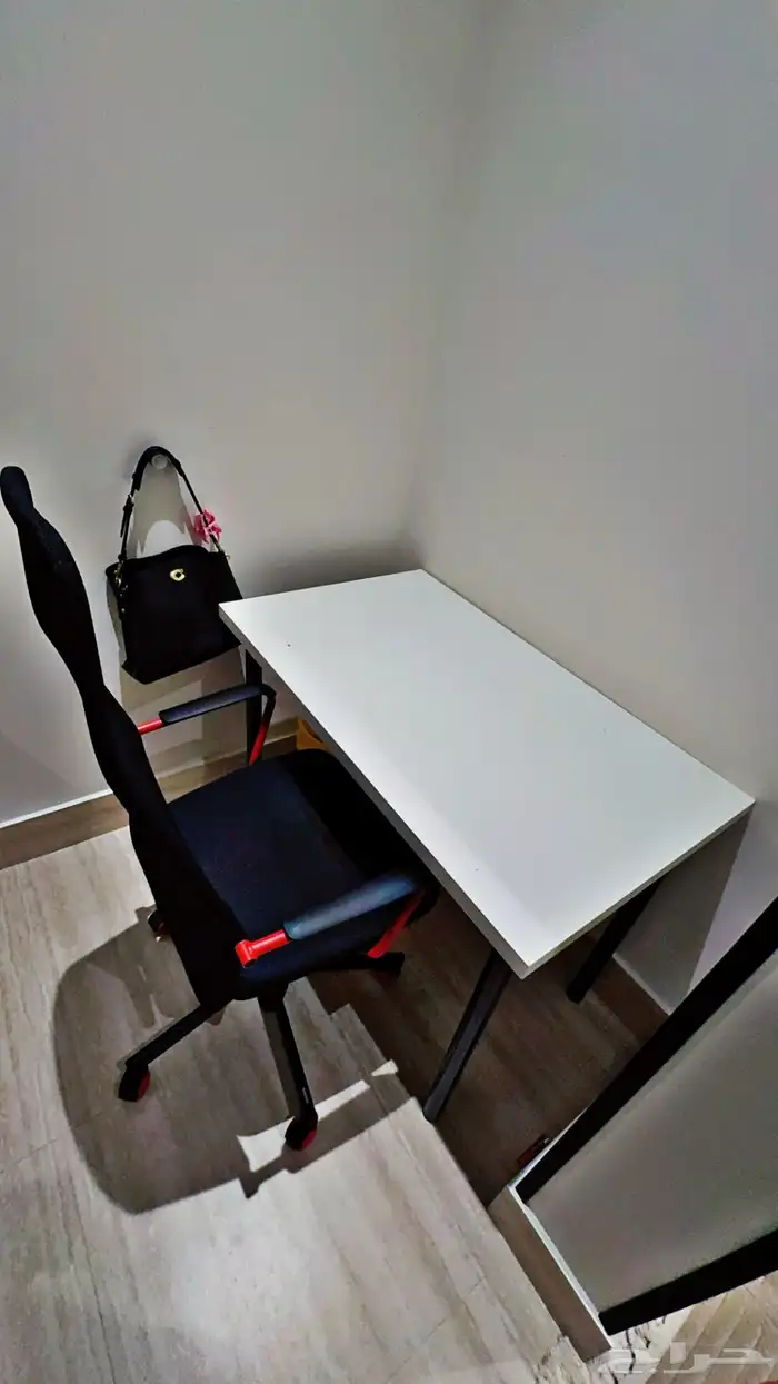 مكتب دراسي ايكيا 3