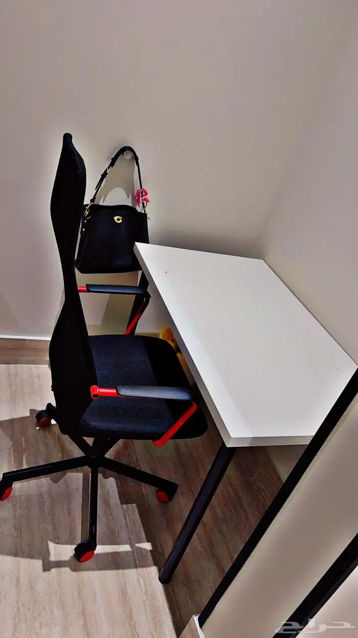 مكتب دراسي ايكيا 1